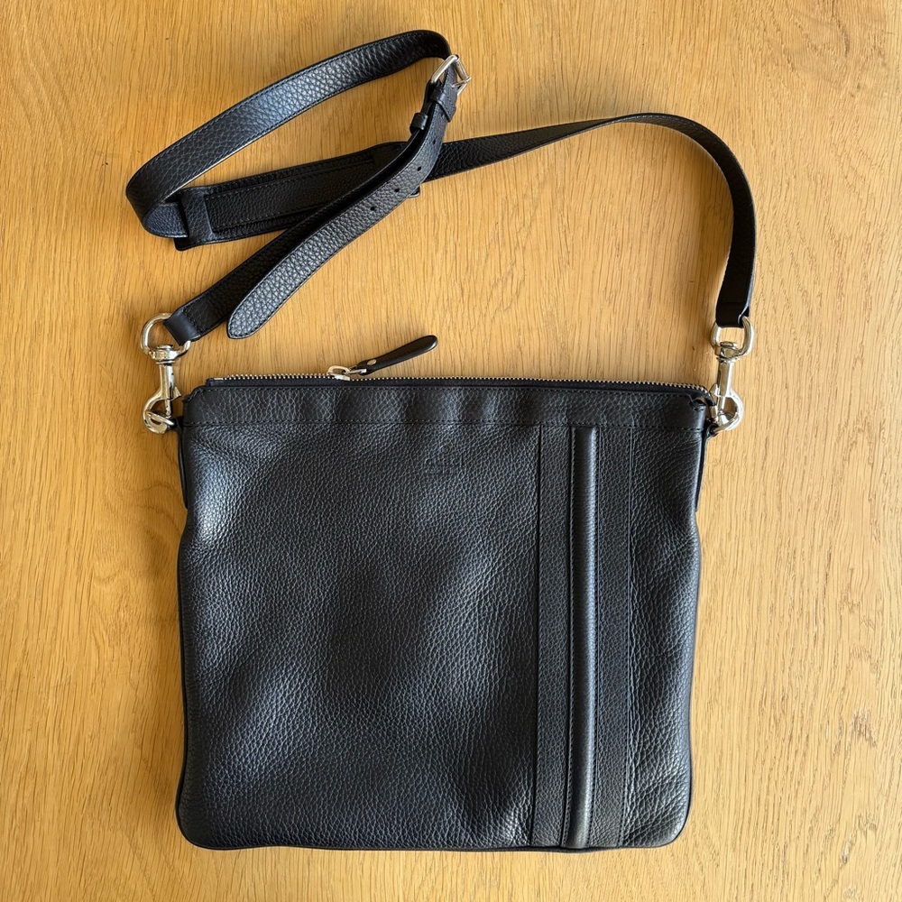 Gucci Black Leather Messenger Bag